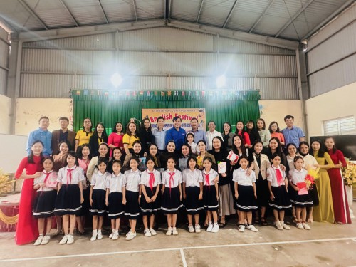 “Ấn tượng lễ hội Tiếng Anh với chủ đề tri ân thầy cô giáo nhân ngày Nhà giáo Việt Nam 20/ 11” tại trường TH&THCS Kỳ Hoa.