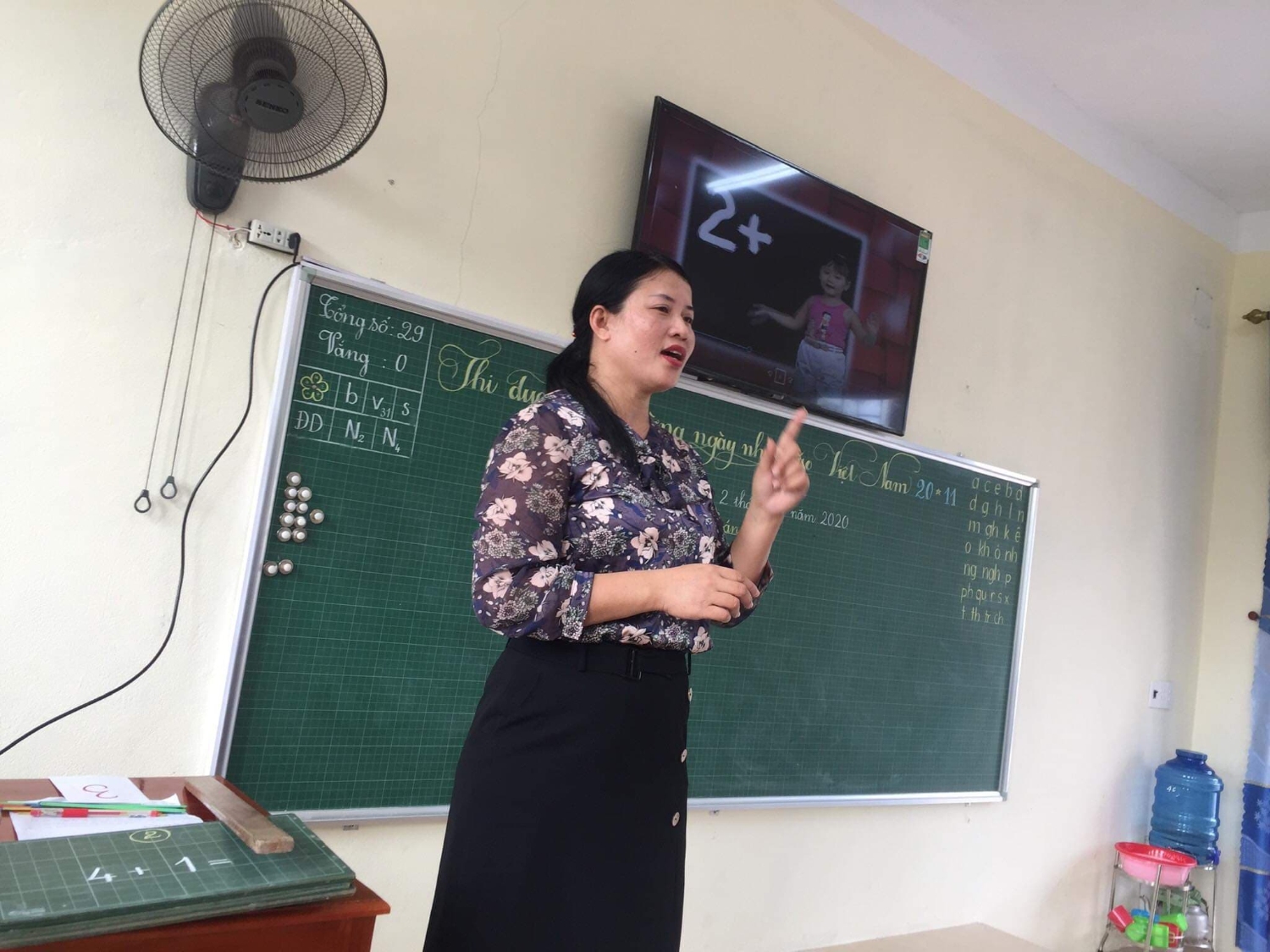 Trường TH&THCS Kỳ Hoa triển khai chuyên đề dạy học môn Tiếng Việt và môn Toán lớp 1 theo chương trình GDPT 2018.